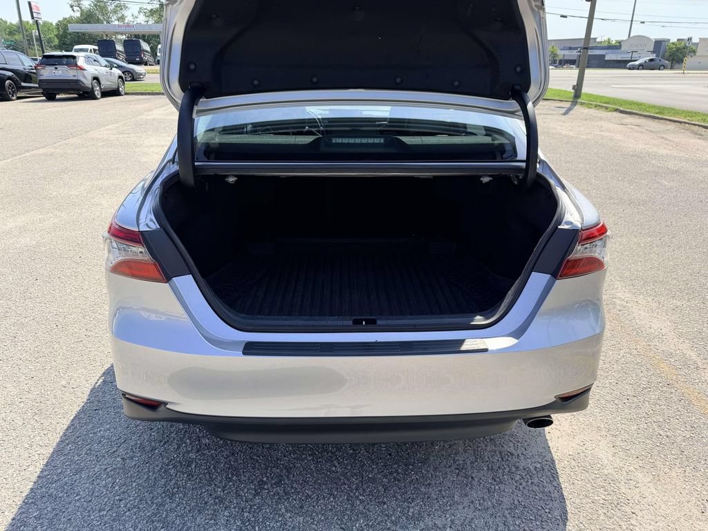 Certified 2023 Toyota Camry XLE FWD image 16