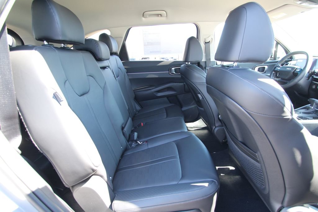 New 2026 Kia Sorento EX image 9