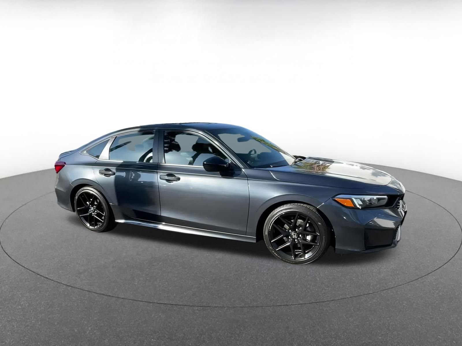 Used 2025 Honda Civic Sport image 2