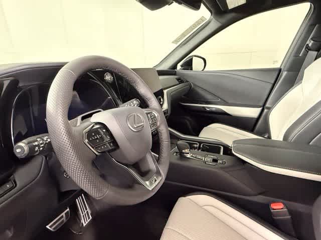New 2026 Lexus TX 500h AWD image 17