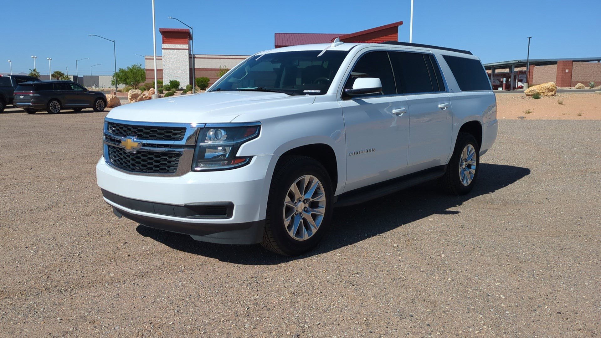 Used 2019 Chevrolet Suburban LT RWD image 7