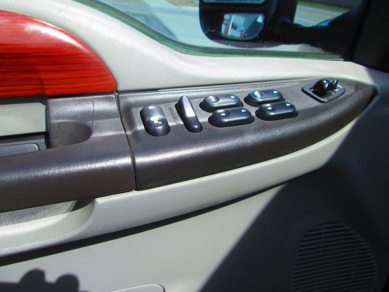 Used 2005 Ford F250 Harley-Davidson image 12