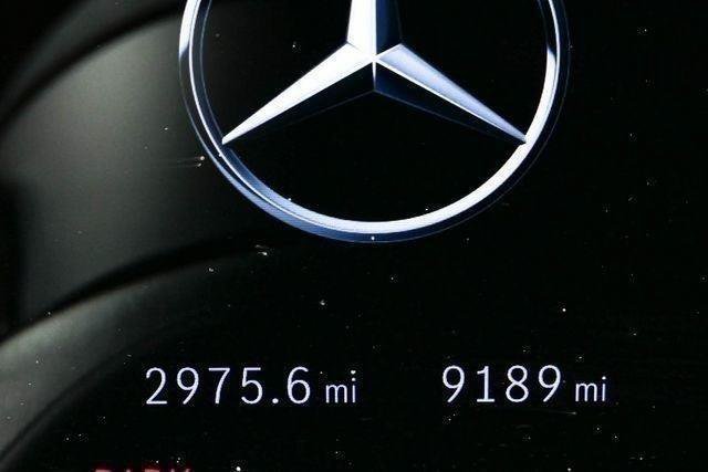 Used 2025 Mercedes-Benz E 350 Sedan image 9