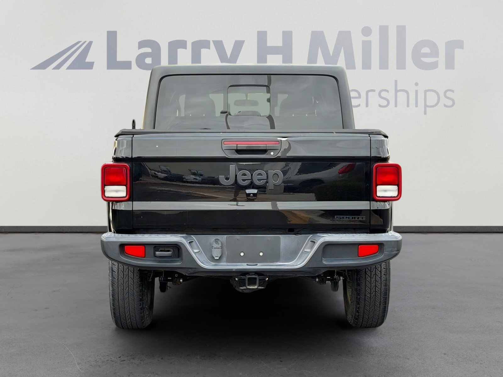 Used 2020 Jeep Gladiator Sport w/ Quick Order Package 24S AWD/4WD image 5