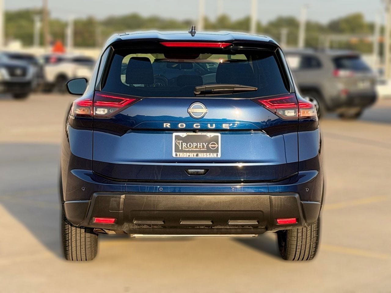 Certified 2025 Nissan Rogue SV FWD image 7