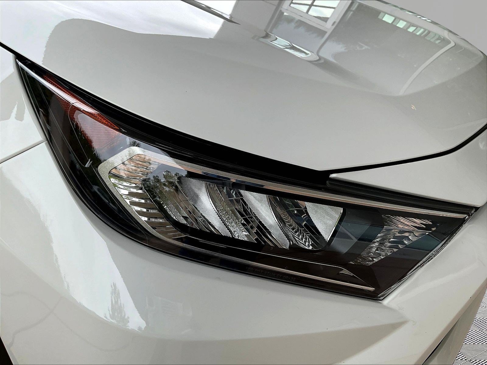 Used 2021 Toyota RAV4 XLE w/ Convenience Package AWD/4WD image 30