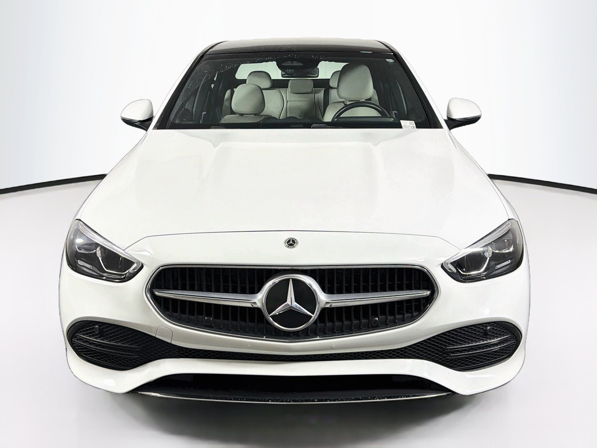 Used 2025 Mercedes-Benz C 300 Sedan image 2
