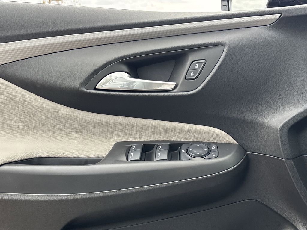 Used 2025 Buick Envista Avenir image 23