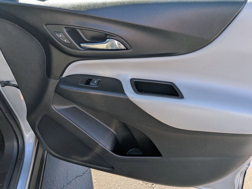 Used 2024 Chevrolet Equinox LT image 32
