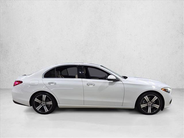Used 2022 Mercedes-Benz C 300 Sedan image 4