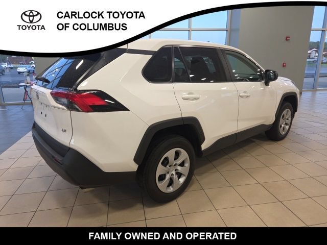 Used 2024 Toyota RAV4 LE FWD image 7