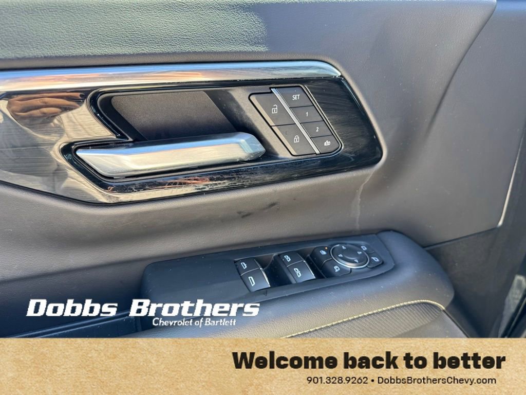 Used 2025 Chevrolet Tahoe Premier image 11