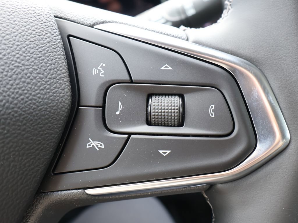 New 2026 Chevrolet Trax ACTIV w/ Driver Confidence Package FWD image 18