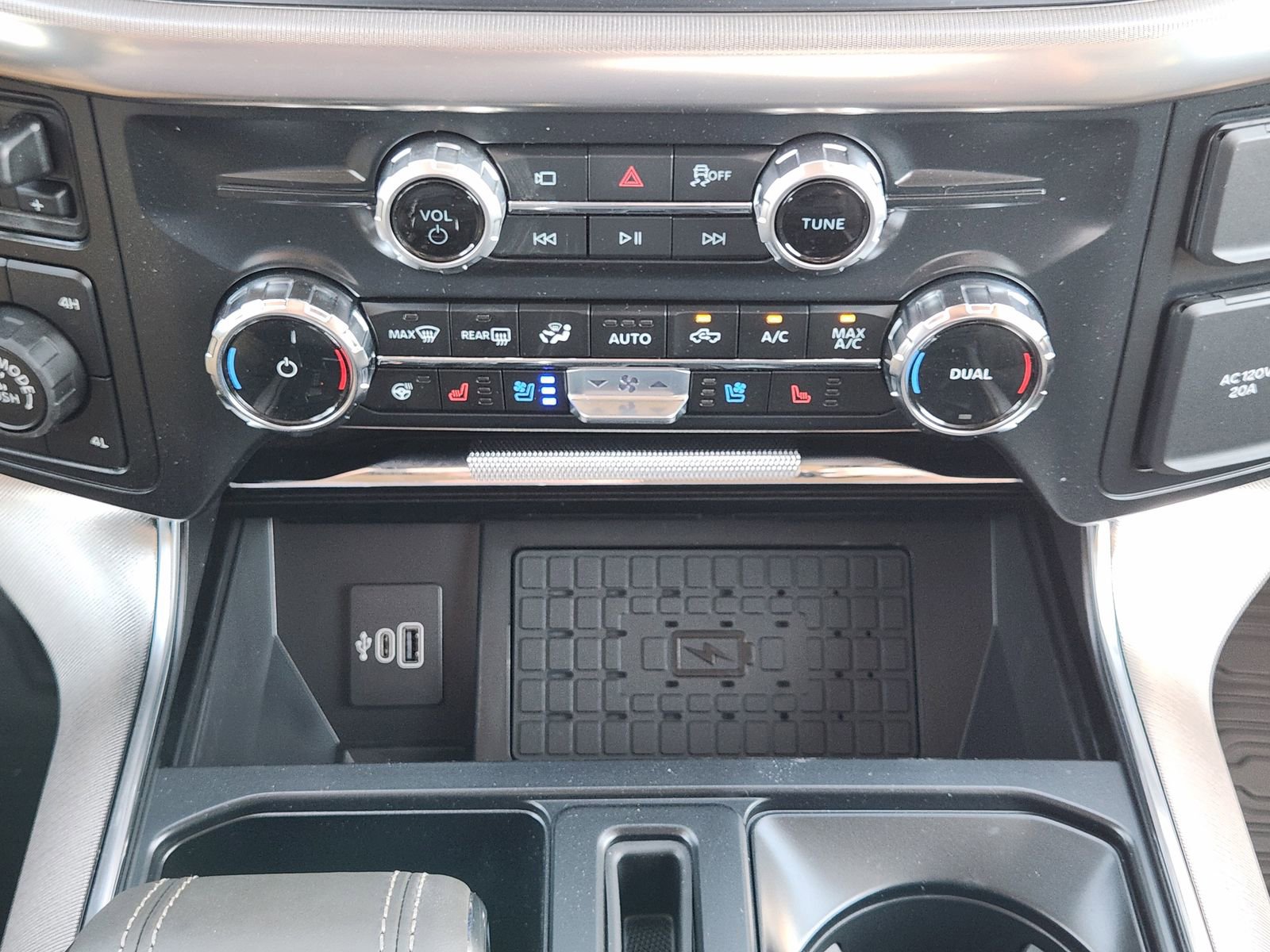 New 2026 Ford F150 Platinum w/ Equipment Group 703A Plus image 18