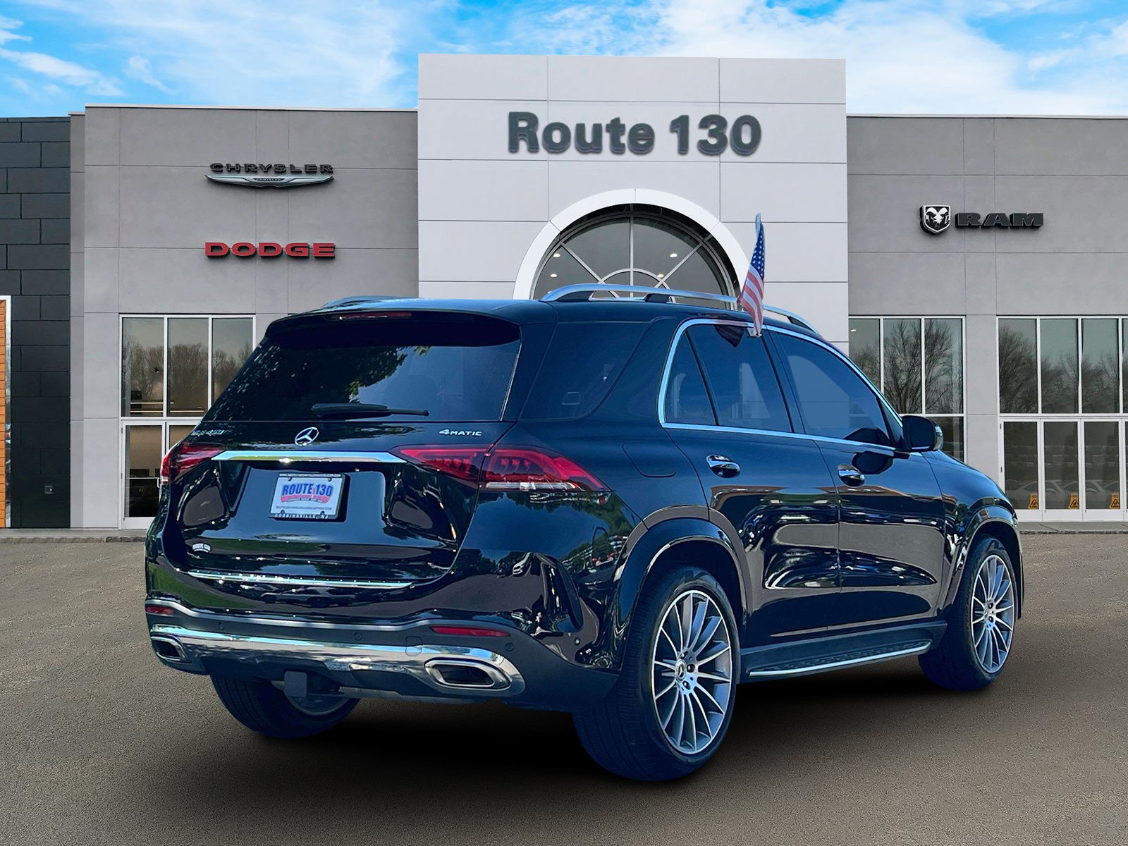 Used 2021 Mercedes-Benz GLE 450 4MATIC image 4