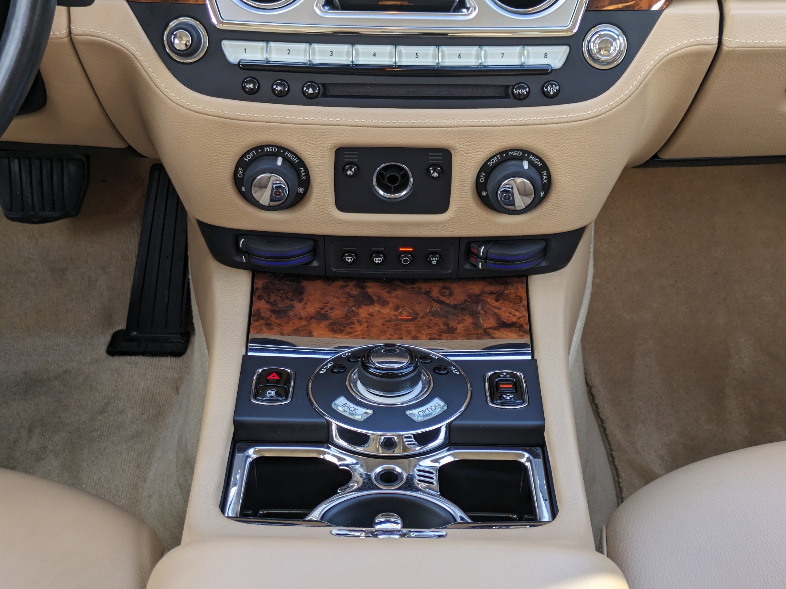 Used 2010 Rolls-Royce Ghost image 21