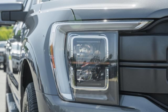 Used 2022 Ford F150 Lariat w/ Equipment Group 502A High AWD/4WD image 16