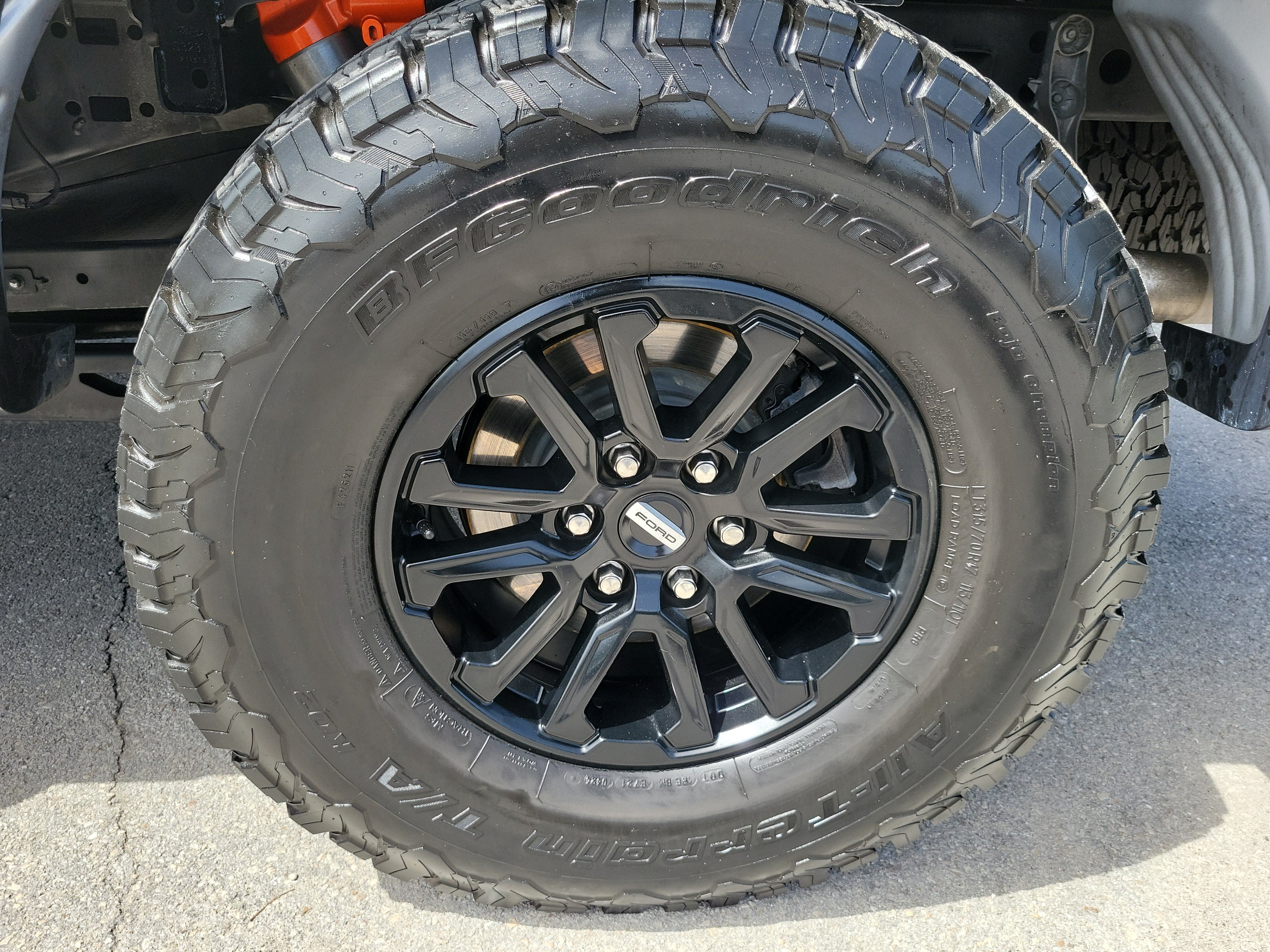 Certified 2022 Ford F150 Raptor w/ Equipment Group 801A High AWD/4WD image 28