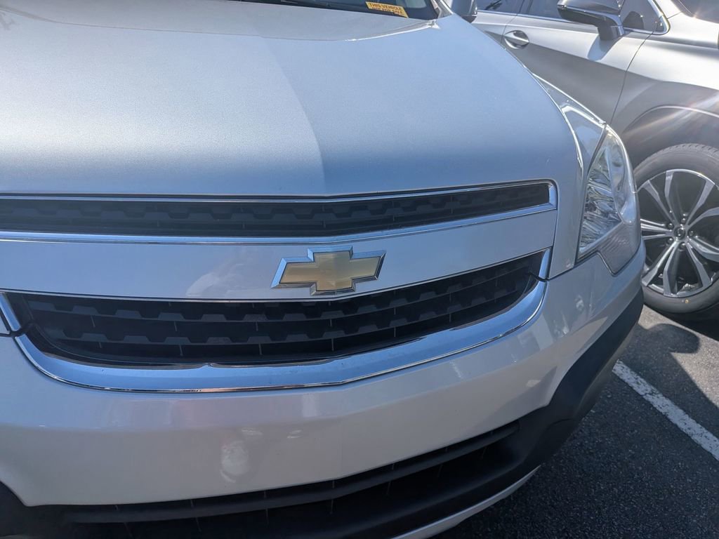 Used 2012 Chevrolet Captiva Sport LS FWD image 15