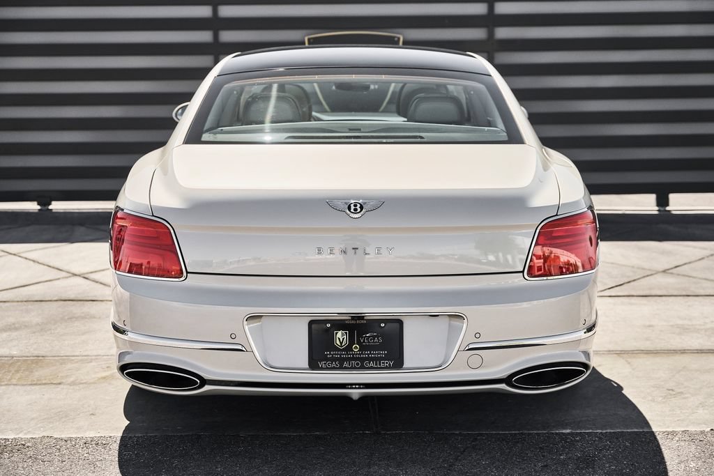 Used 2022 Bentley Flying Spur W12 AWD/4WD image 15