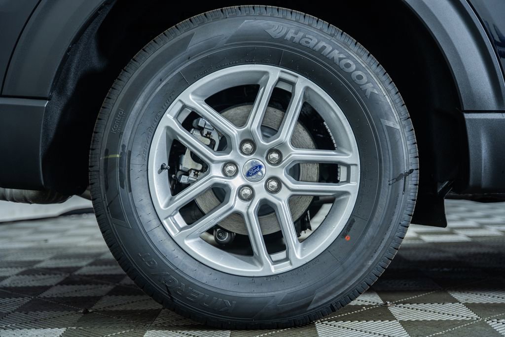 New 2026 Ford Explorer Active AWD/4WD image 19
