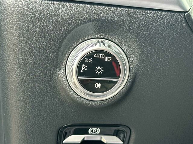 Certified 2025 Mercedes-Benz C 300 C 300 4D Sedan image 32