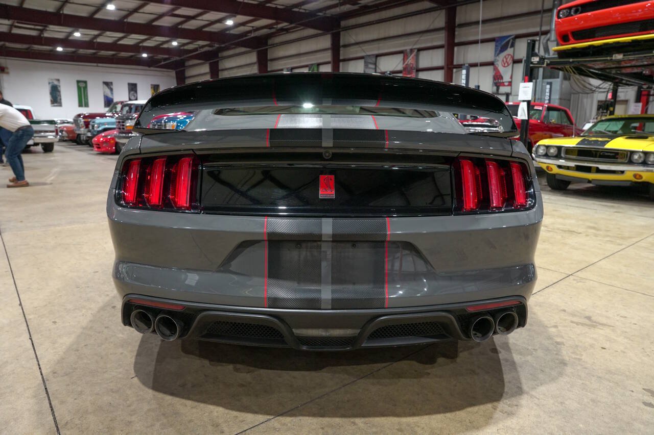 Used 2018 Ford Mustang Shelby GT350R w/ GT350R Equipment Group 920A RWD image 7