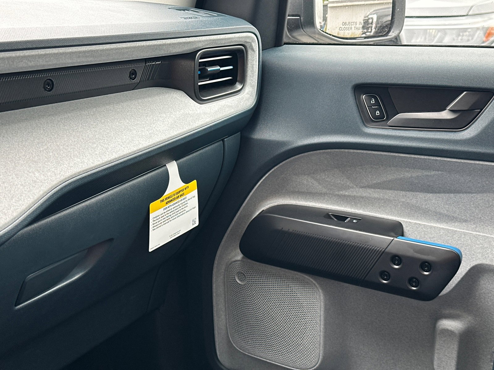 New 2025 Ford Maverick XLT w/ XLT Luxury Package image 31