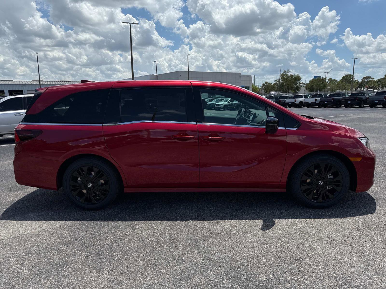 New 2026 Honda Odyssey Sport-L image 2