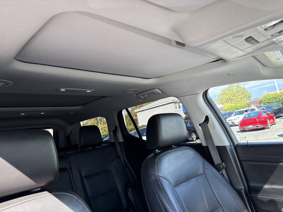 Used 2019 GMC Acadia SLT w/ Black Edition image 25