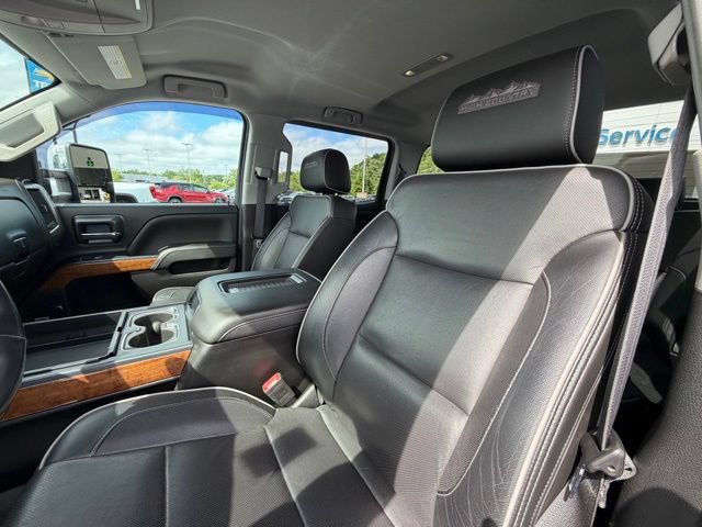 Used 2018 Chevrolet Silverado 2500 High Country w/ Duramax Plus Package AWD/4WD image 14