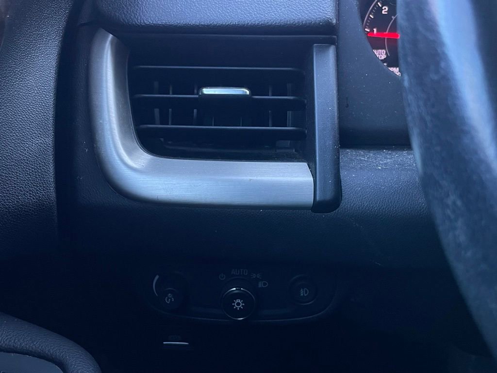 Used 2018 GMC Terrain Denali w/ Advanced Safety Package FWD image 14