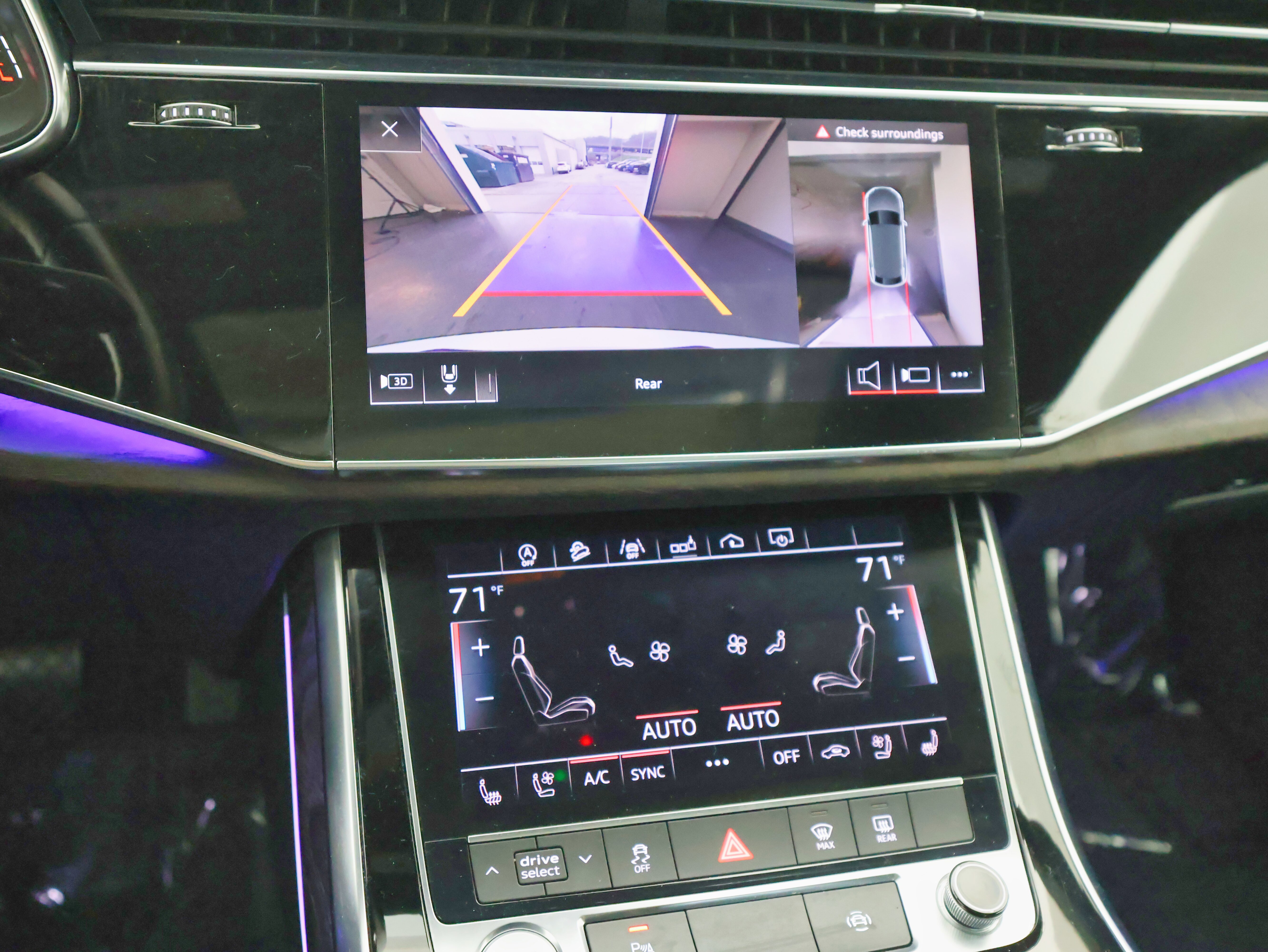 Used 2019 Audi Q8 Premium Plus w/ Premium Plus image 32