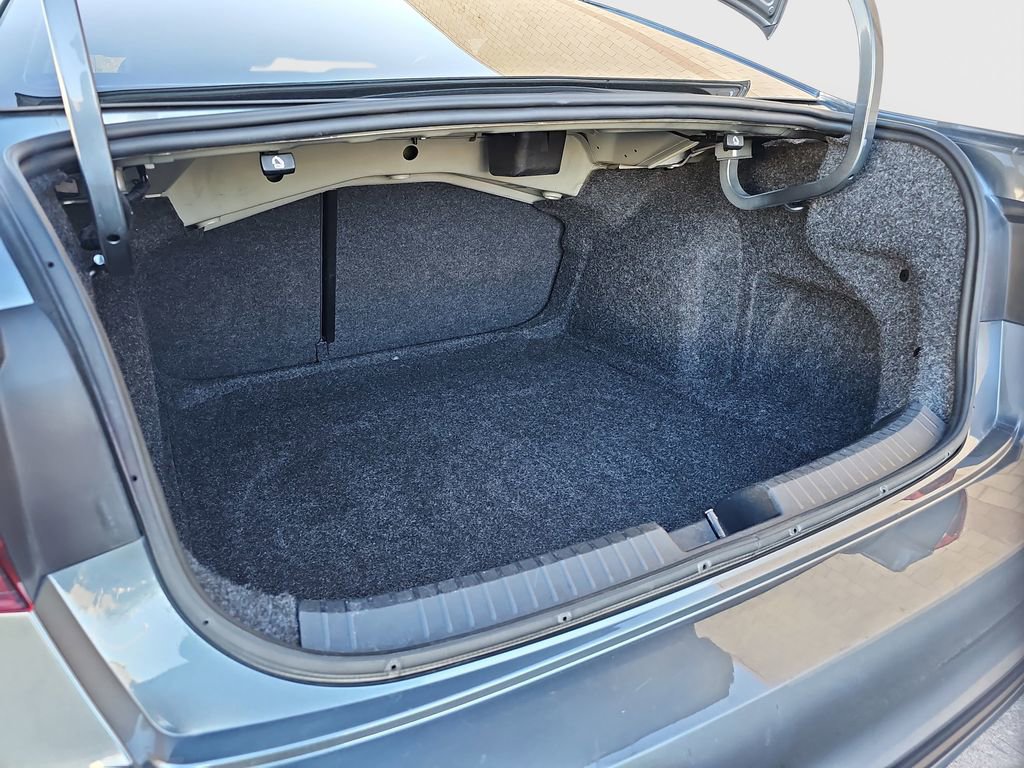 Used 2024 Volkswagen Jetta SE image 21