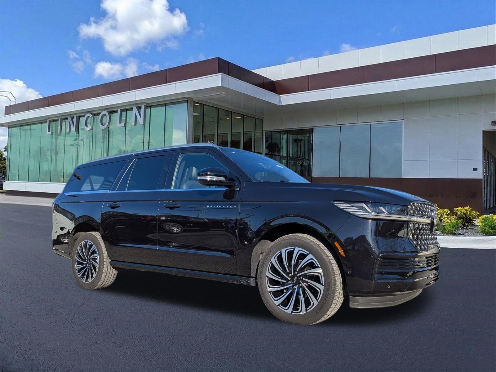 Certified 2025 Lincoln Navigator L Black Label video 3