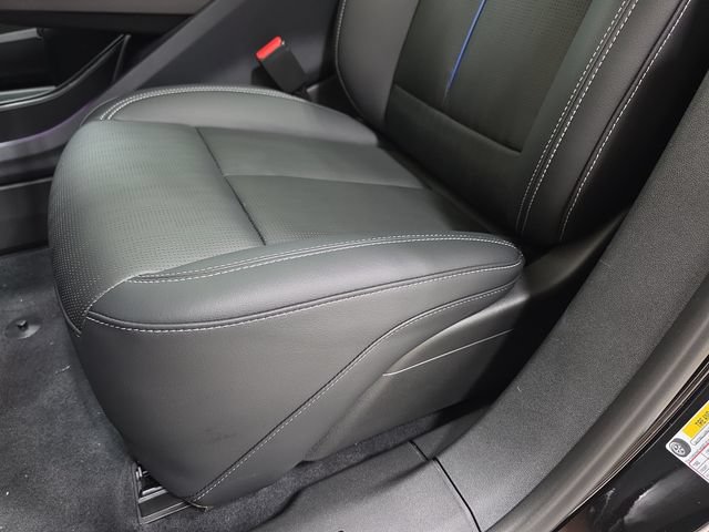 New 2026 Cadillac Lyriq Luxury w/ LPO, Floor Liner Package AWD/4WD image 26