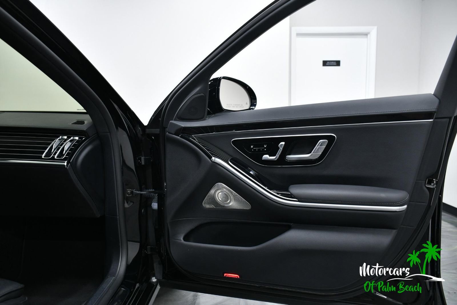 Used 2023 Mercedes-Benz S 500 4MATIC image 49