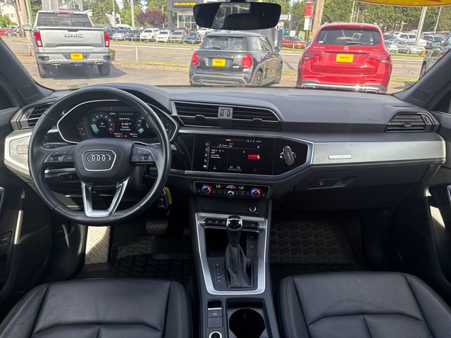 Used 2022 Audi Q3 2.0T Premium AWD/4WD image 11