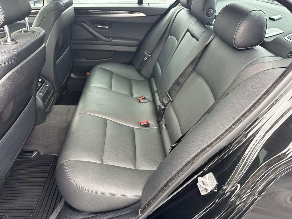 Used 2016 BMW 535i xDrive Sedan image 12
