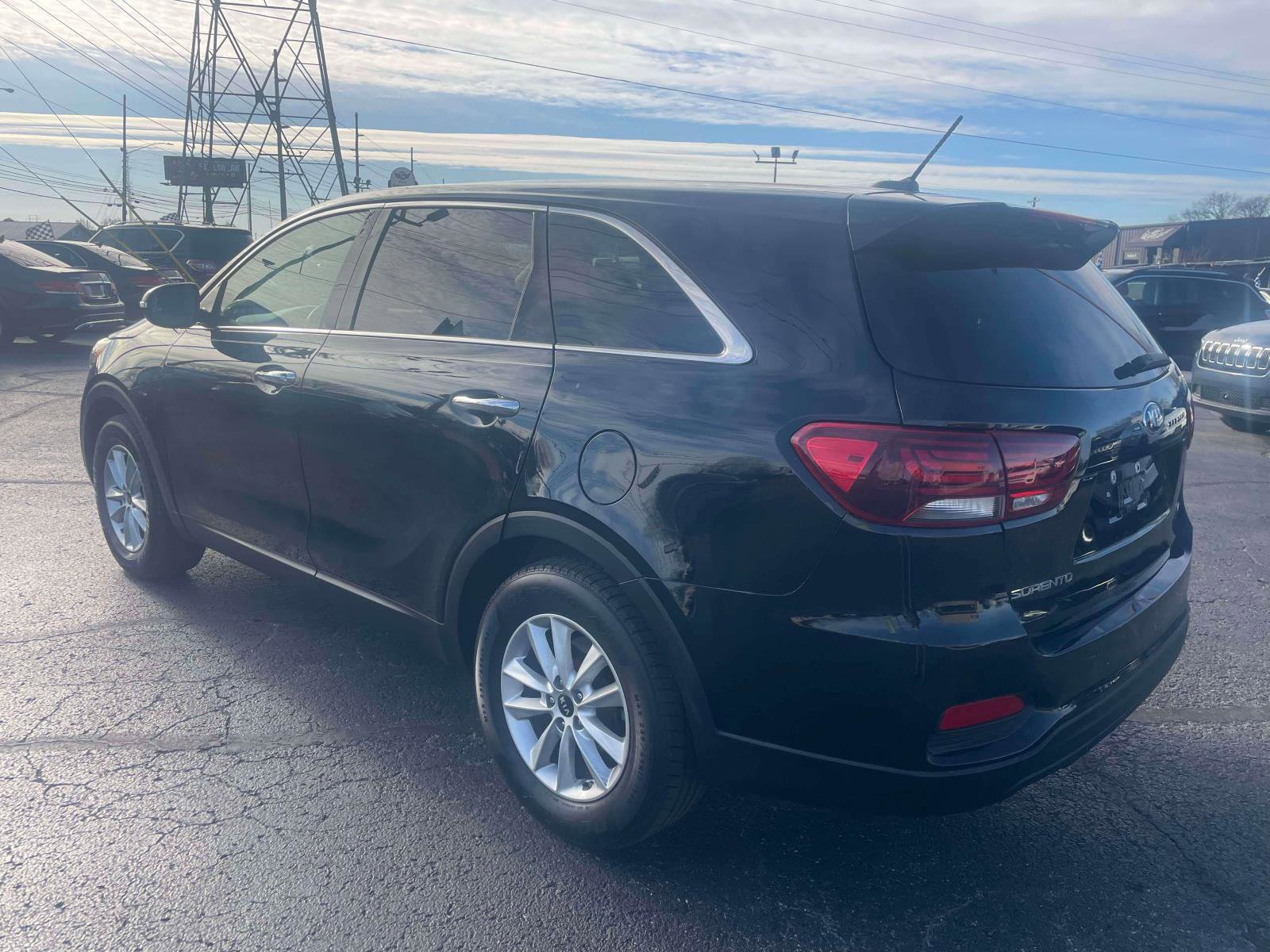 Used 2019 Kia Sorento L image 3