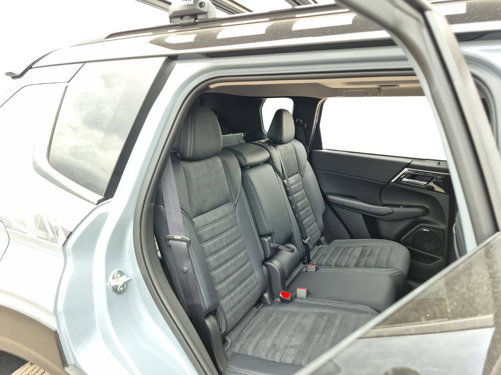 New 2026 Mitsubishi Outlander Trail Edition image 31
