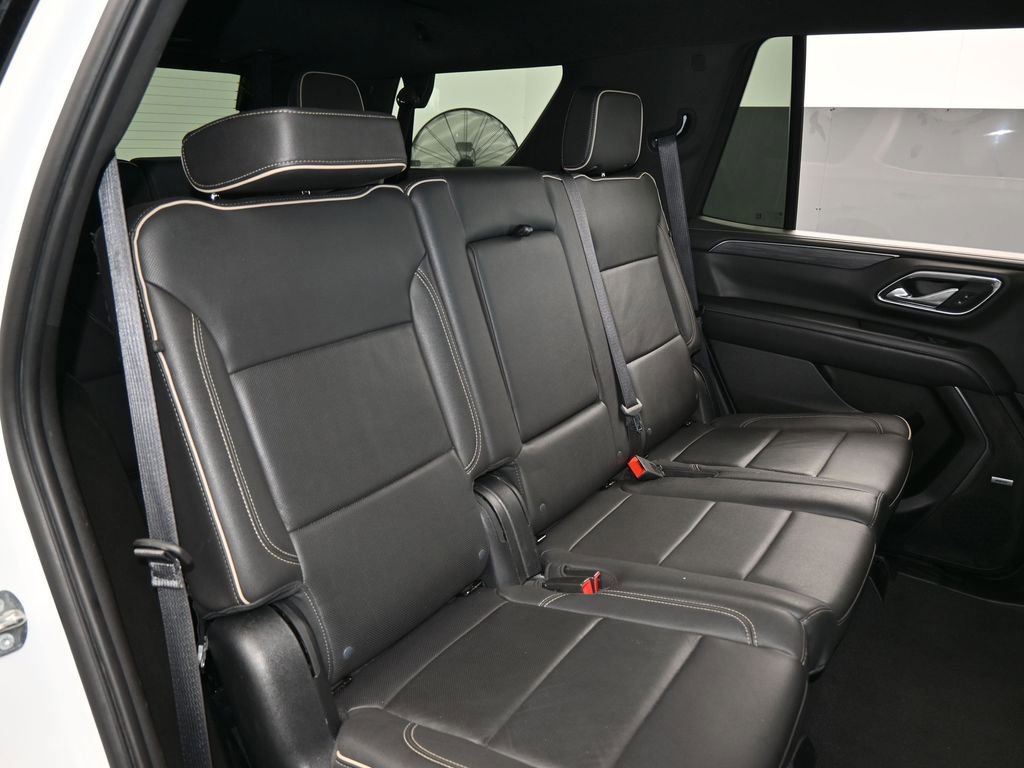 Used 2023 GMC Yukon SLT image 50