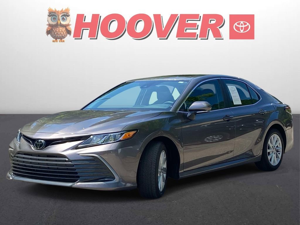Used 2024 Toyota Camry LE w/ Convenience Package FWD image 5
