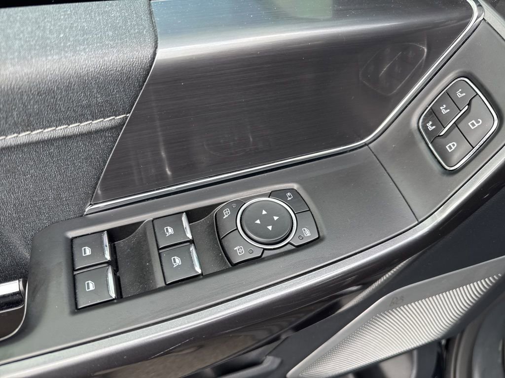 Used 2023 Ford F150 Lariat w/ Equipment Group 502A High image 18