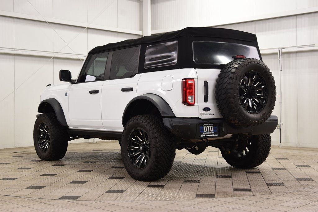 Used 2022 Ford Bronco Black Diamond w/ Sasquatch Package image 5