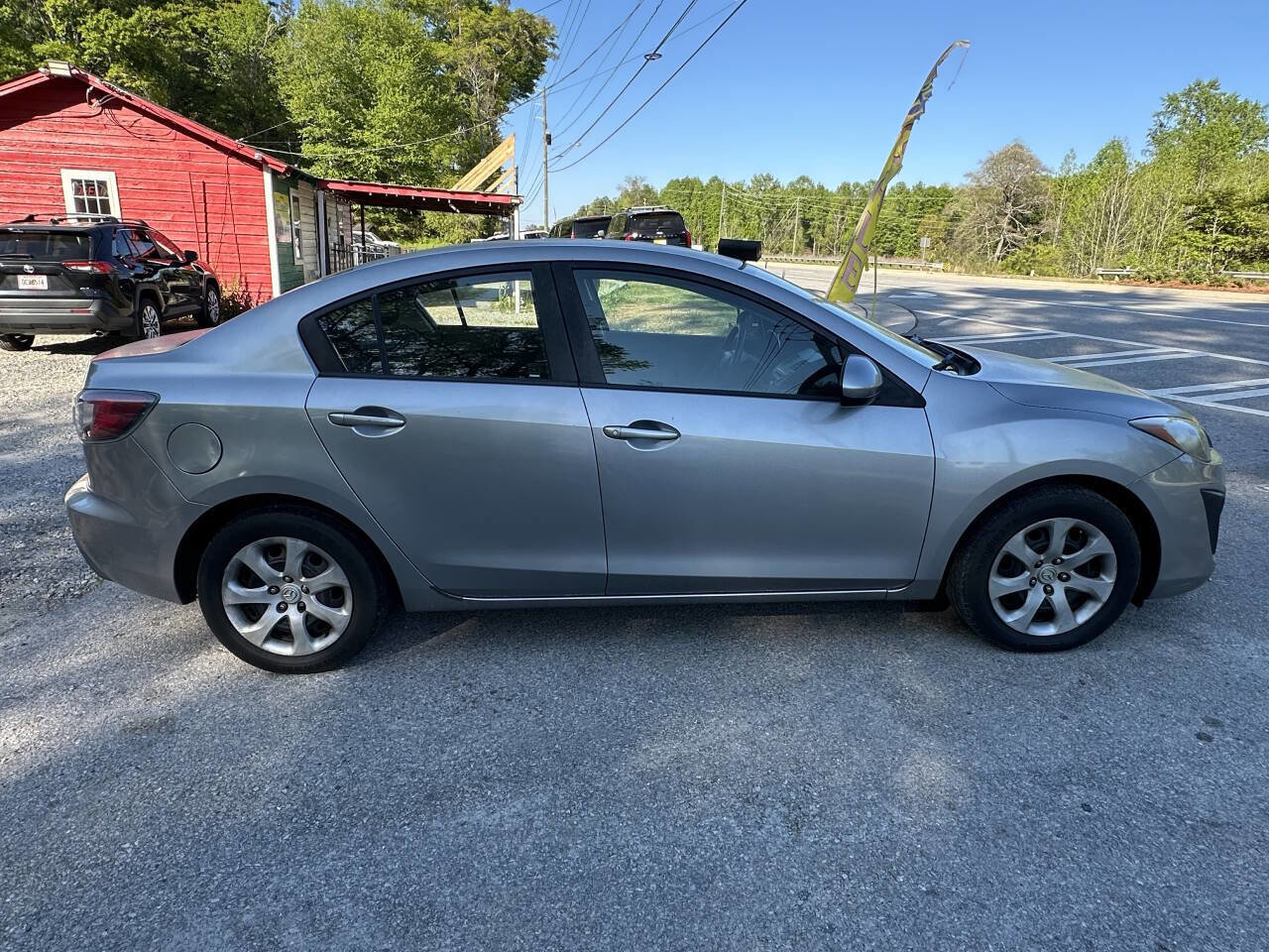 Used 2010 MAZDA MAZDA3 i Sport image 4