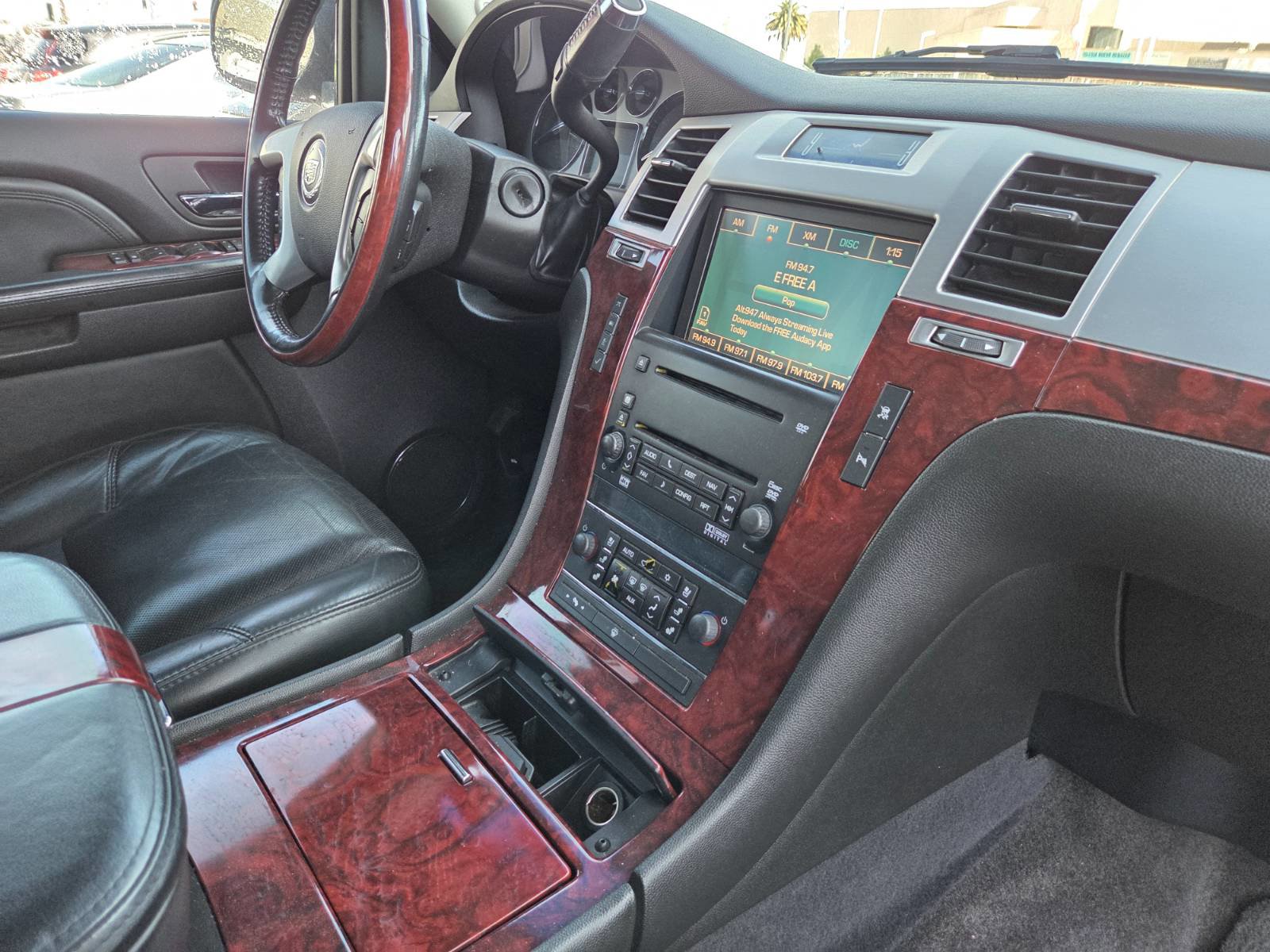 Used 2007 Cadillac Escalade AWD w/ Information Package image 16