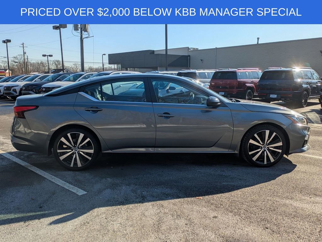 Used 2022 Nissan Altima 2.5 SR image 4