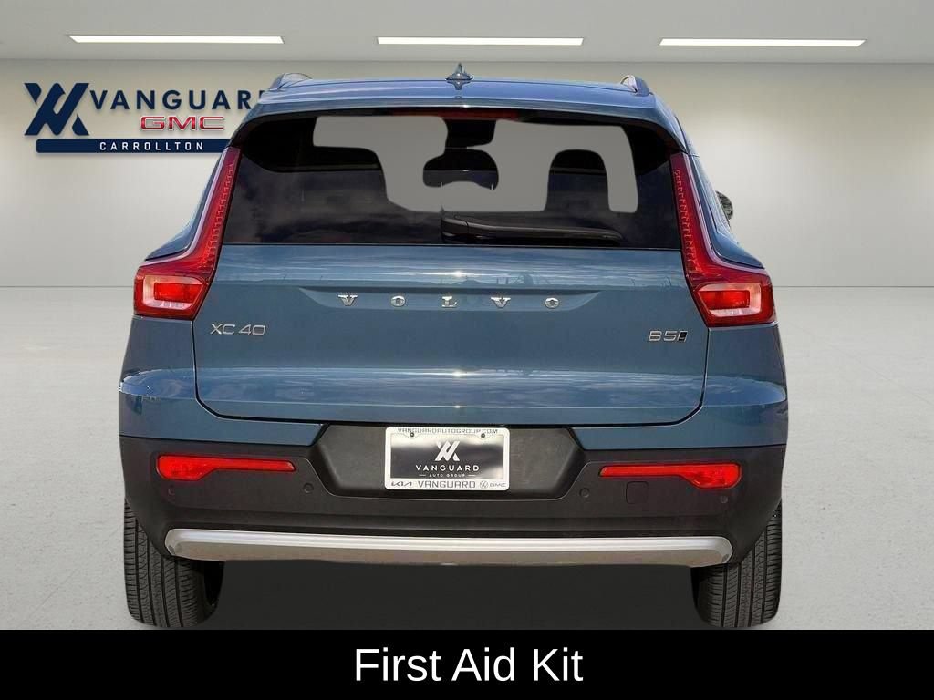 Used 2024 Volvo XC40 B5 Ultimate w/ Protection Package Premier AWD/4WD image 4