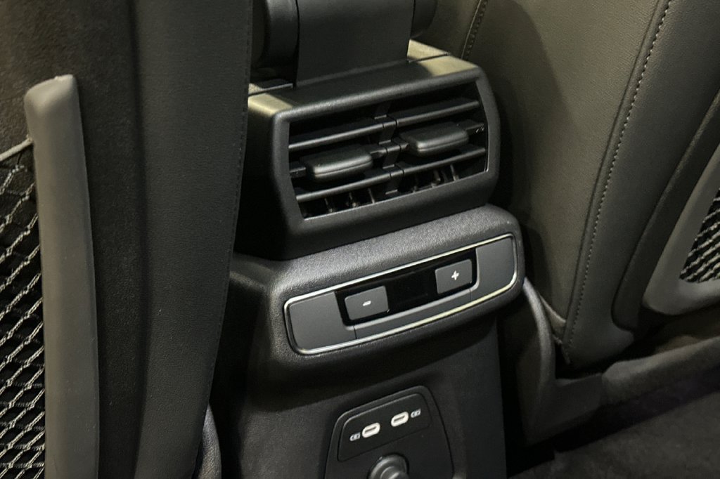 Used 2025 Audi Q4 e-tron Premium Plus AWD/4WD image 14